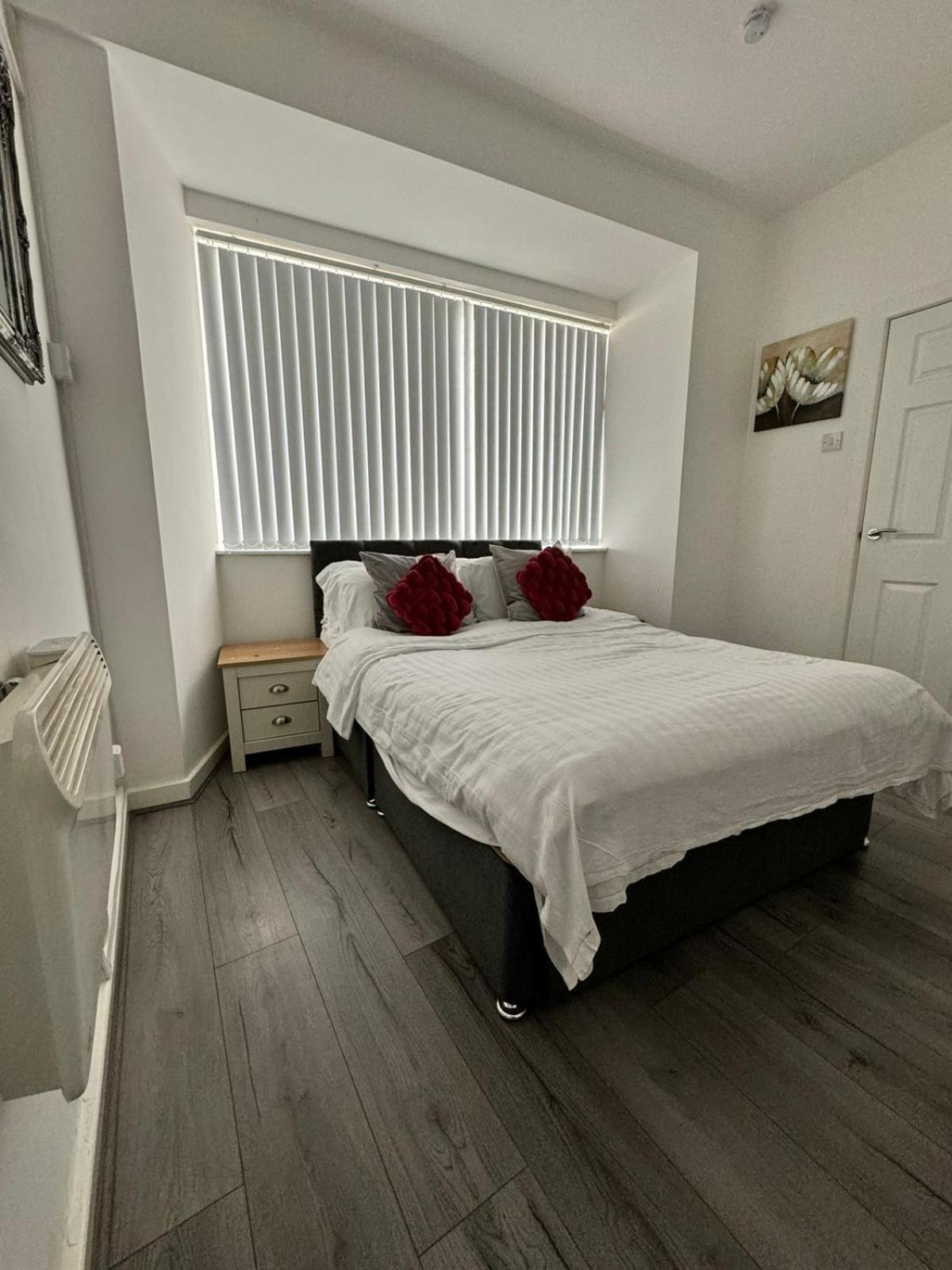The Belmont Suite Sasco Apartments 黑潭 客房 照片